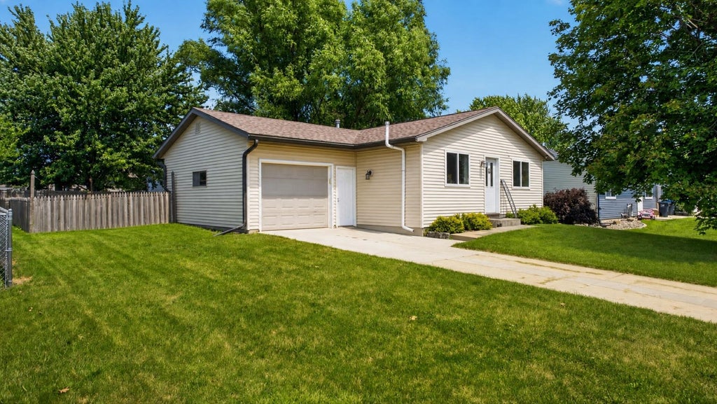 Photo of 913 2nd Street NW, Byron, MN 55920 (MLS # 7123306)