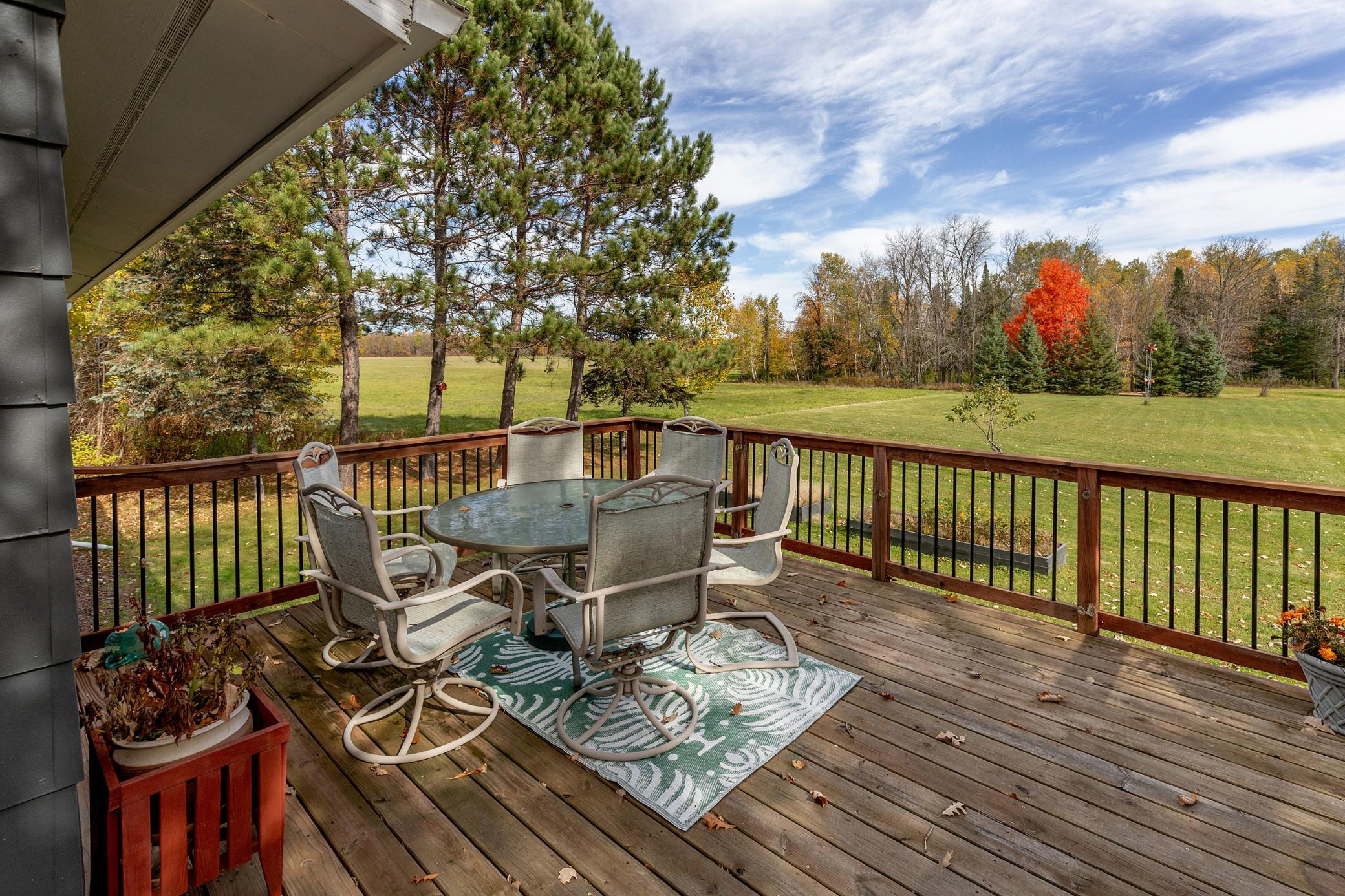 7044 Locke Trail NE