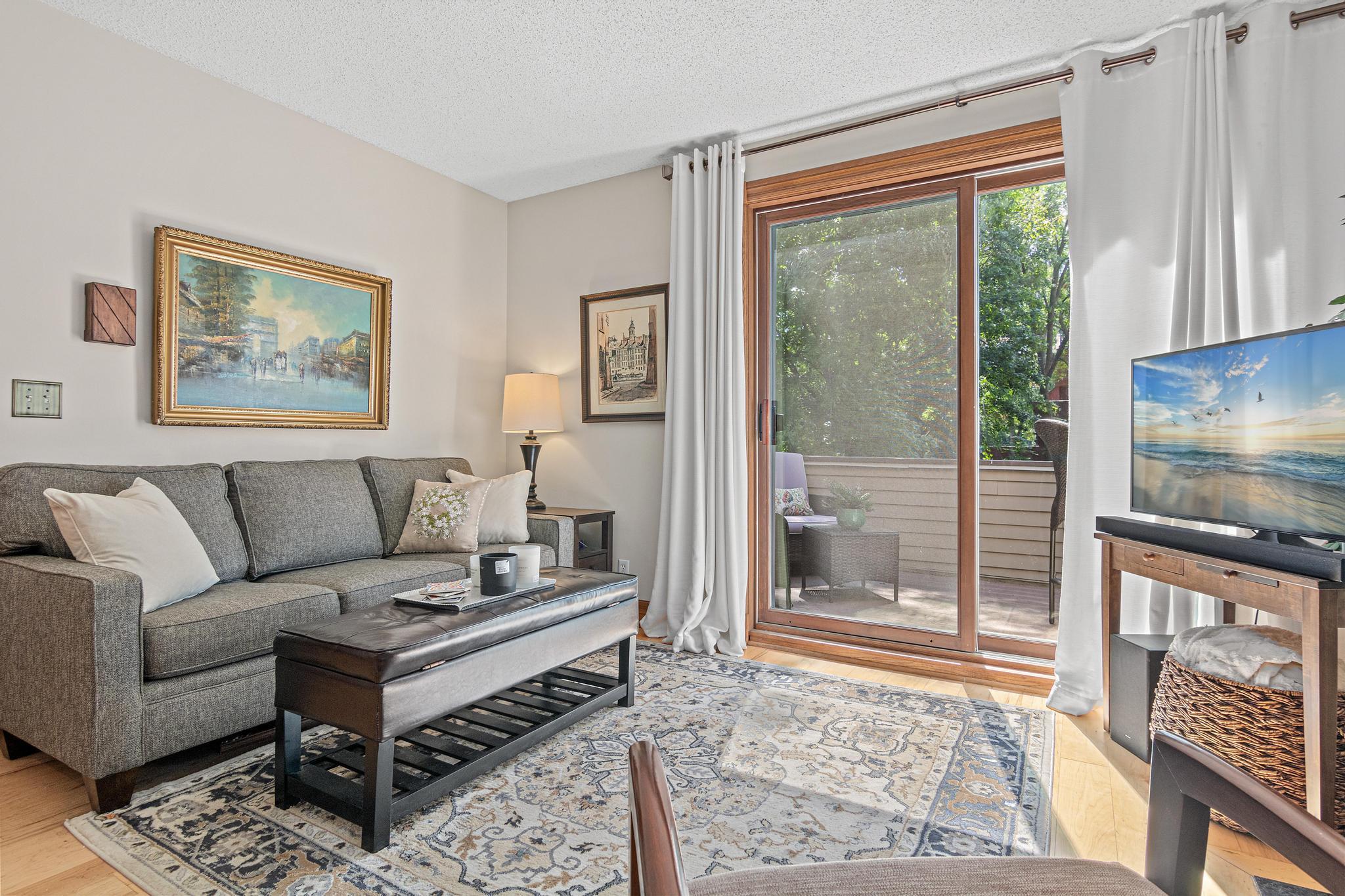 8 Irvine Park 8A