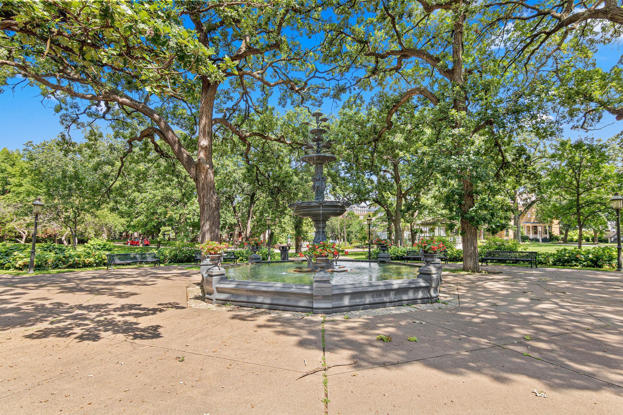 8 Irvine Park 8A