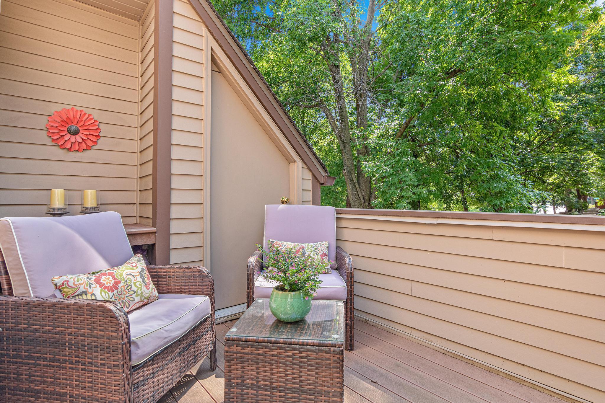 8 Irvine Park 8A
