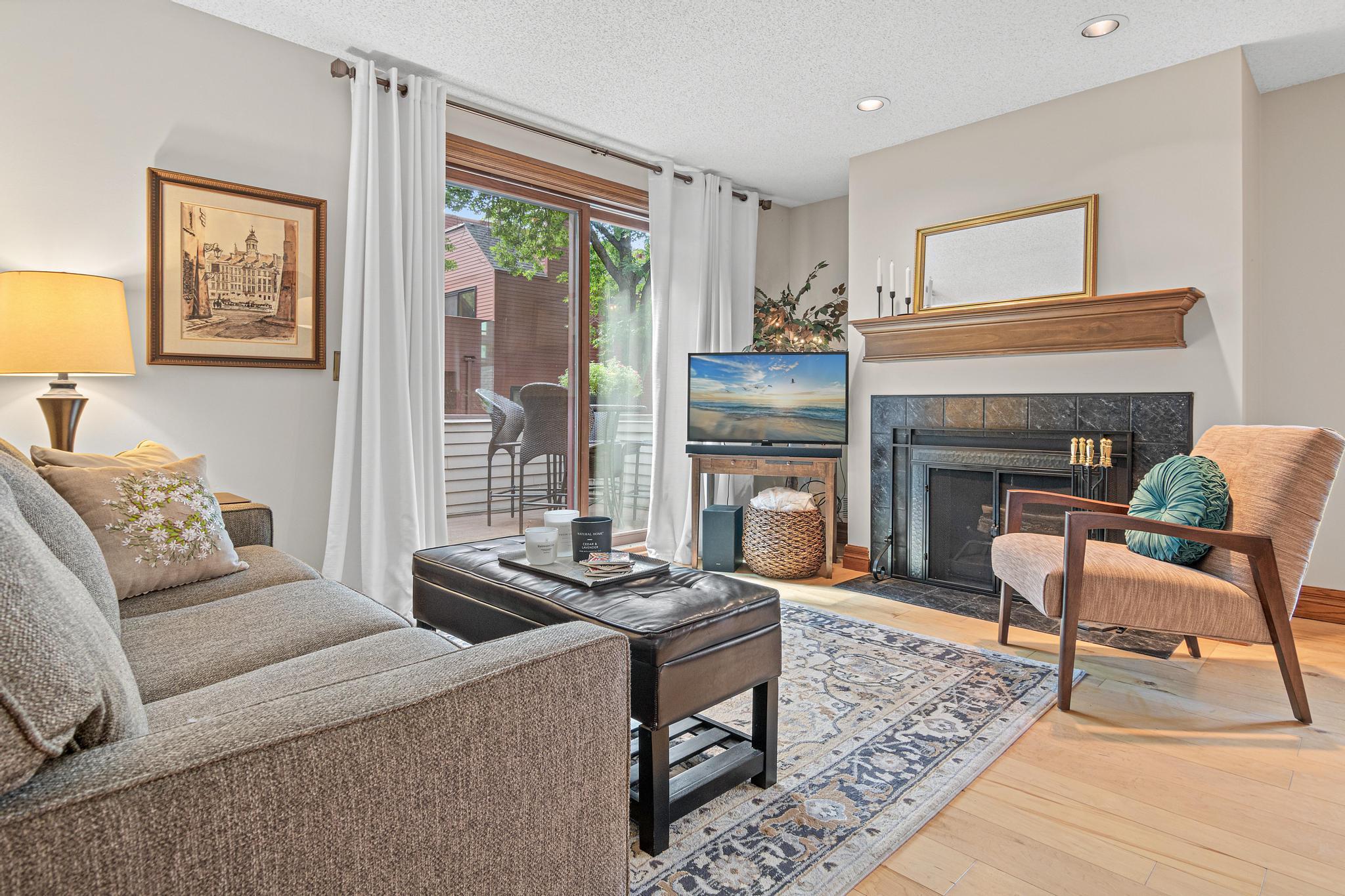 8 Irvine Park 8A