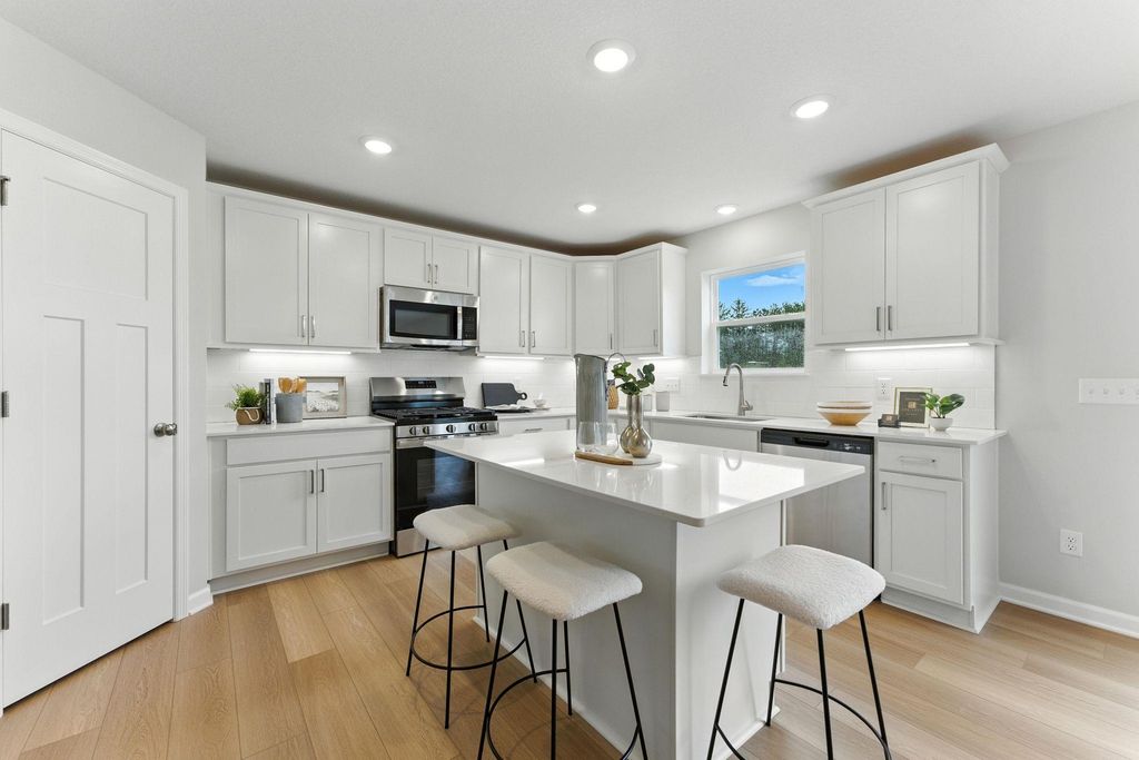 Photo of 10559 Glenbrook Avenue S, Cottage Grove, MN 55016 (MLS # 7071160)