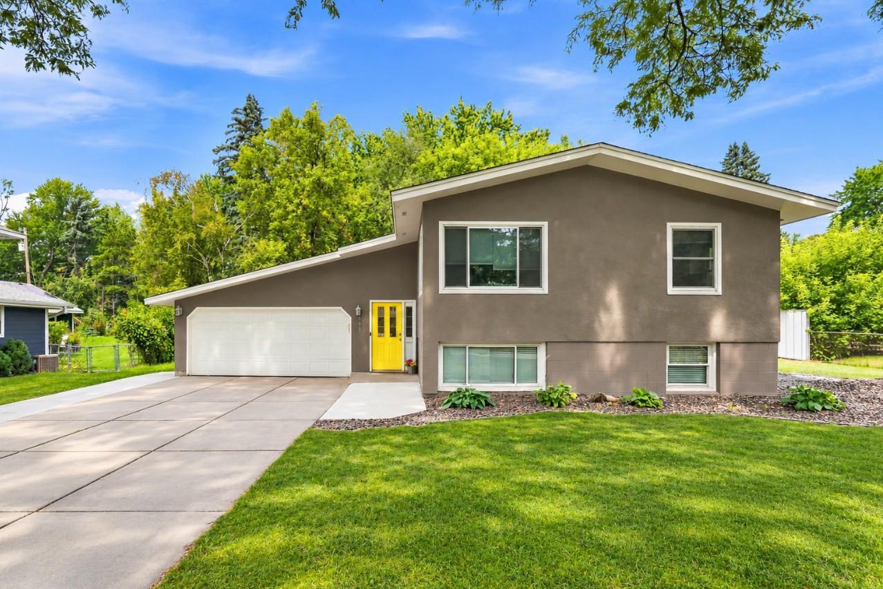 933 Island Lake Avenue