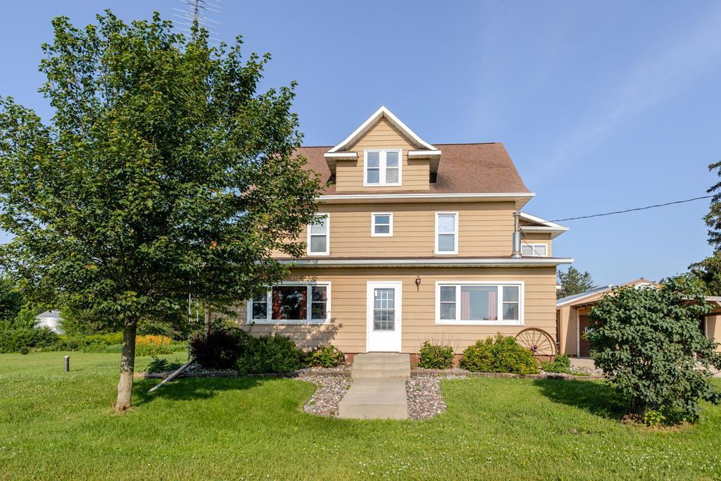 Photo of 13331 40th Street SE, Eyota, MN 55934 (MLS # 6751743)