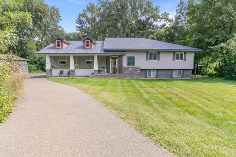 3330 Victoria Street N Shoreview MN 55126