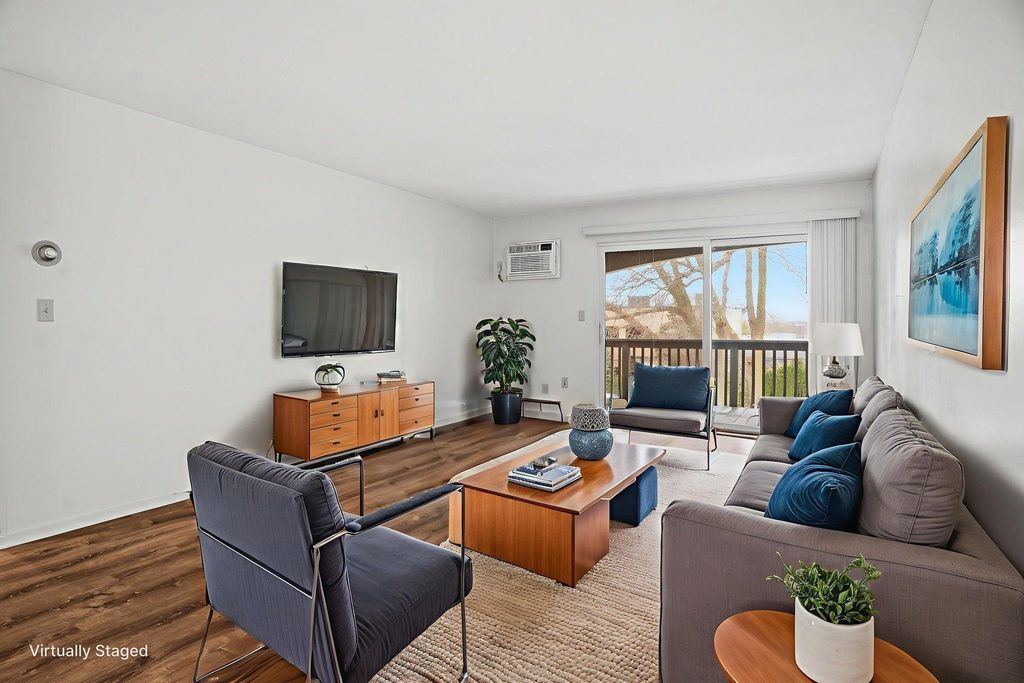 Photo of 2800 Hamline Avenue N #317, Roseville, MN 55113 (MLS # 7001738)