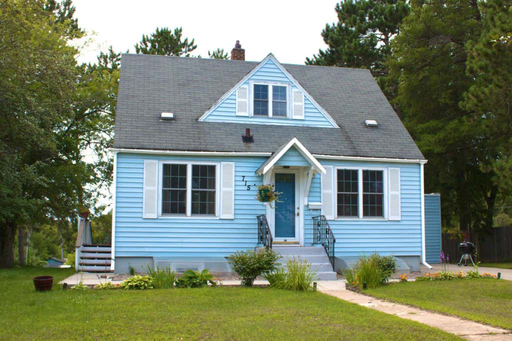 Photo of 715 NW 9th Avenue, Grand Rapids, MN 55744 (MLS # 7128645)