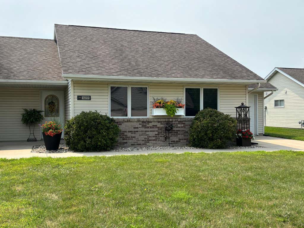 Photo of 1620 Blue Jay Boulevard, Fairmont, MN 56031 (MLS # 7121465)