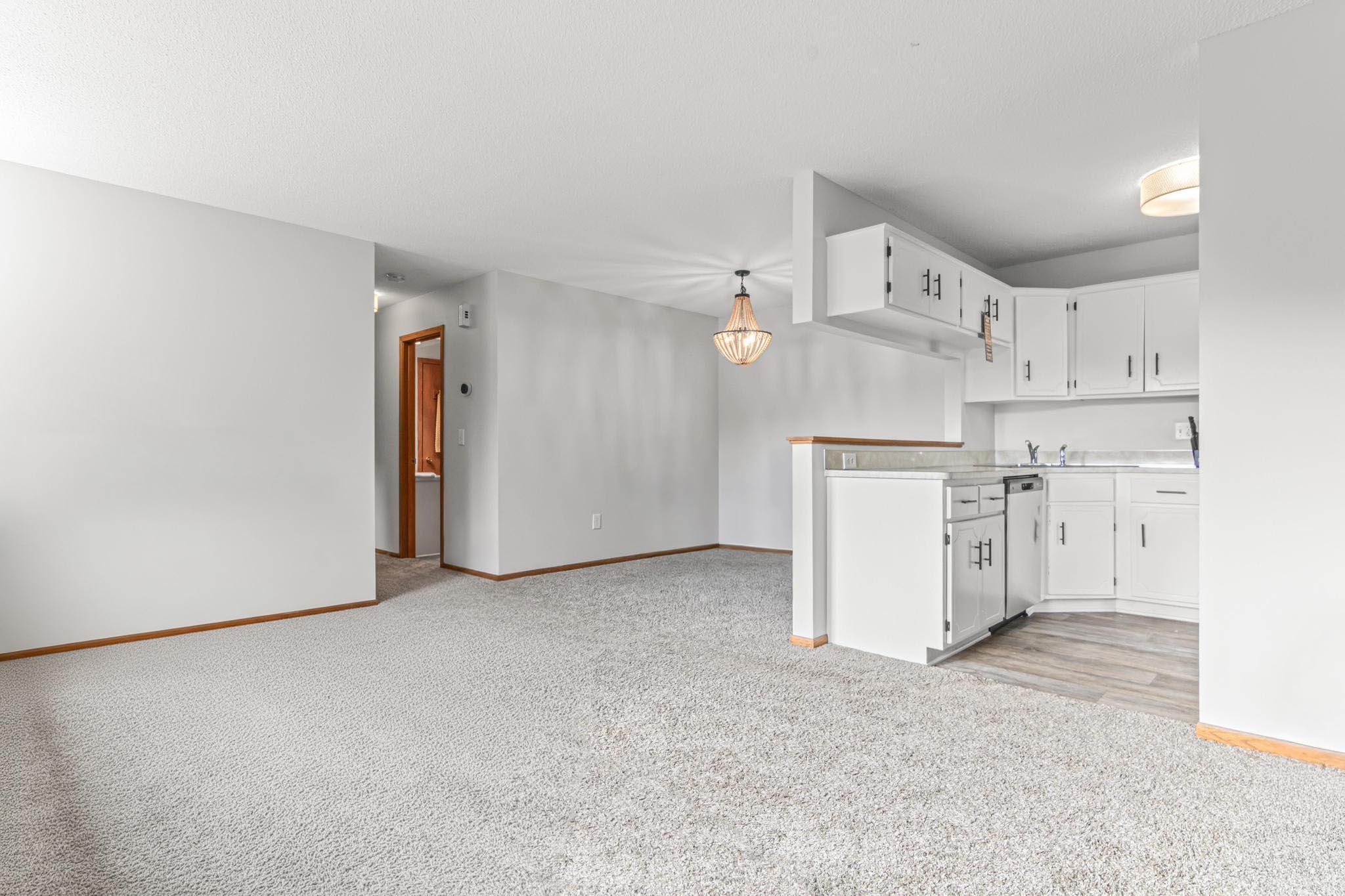 7610 15th Street Lane N 907