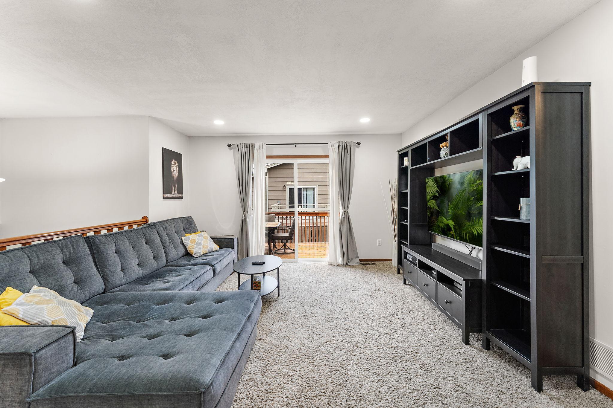 1533 Roundhouse Circle