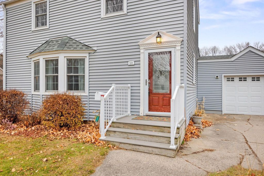 Photo of 571 Juul Road SW, Hutchinson, MN 55350 (MLS # 6806052)