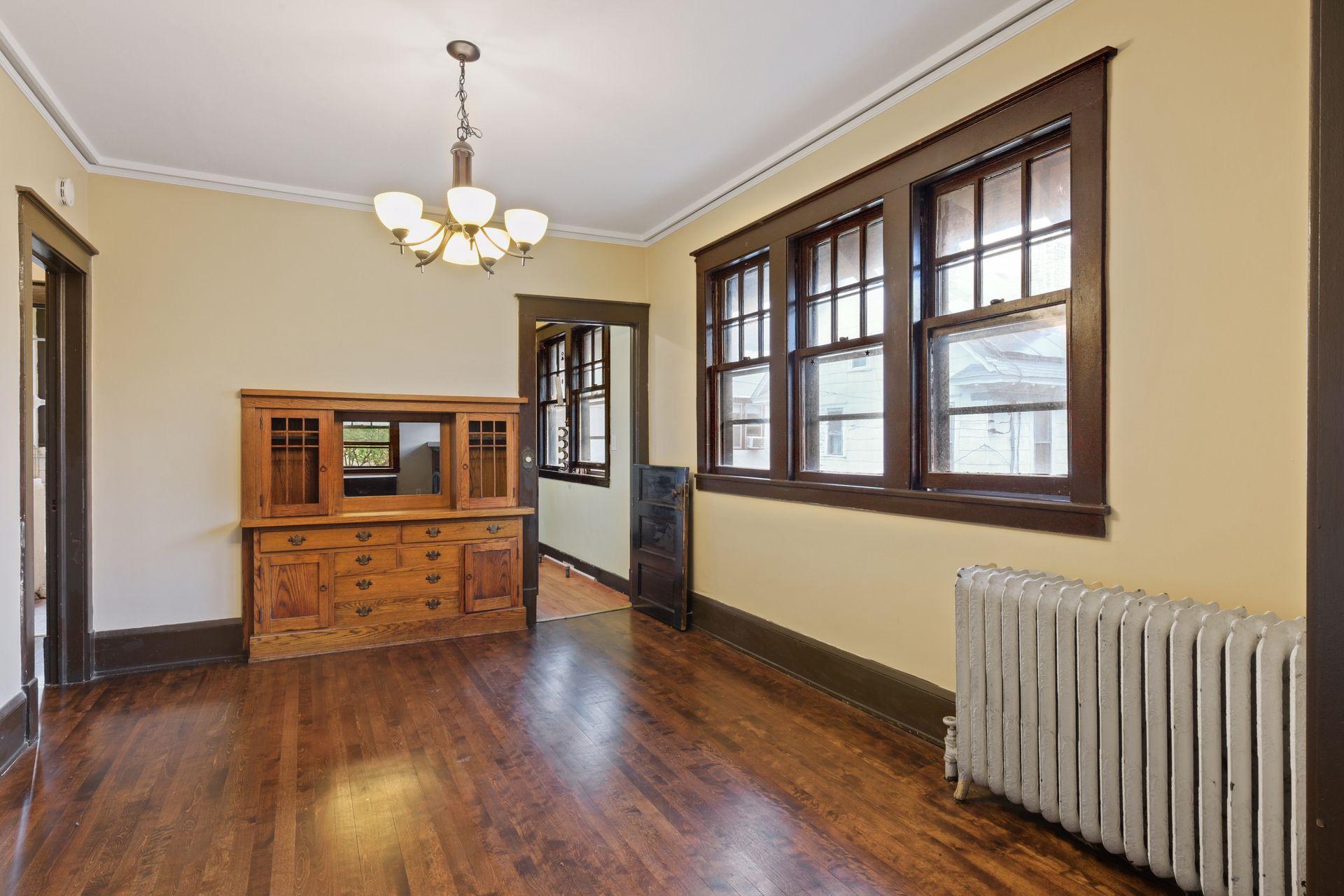 1108 W 28th Street