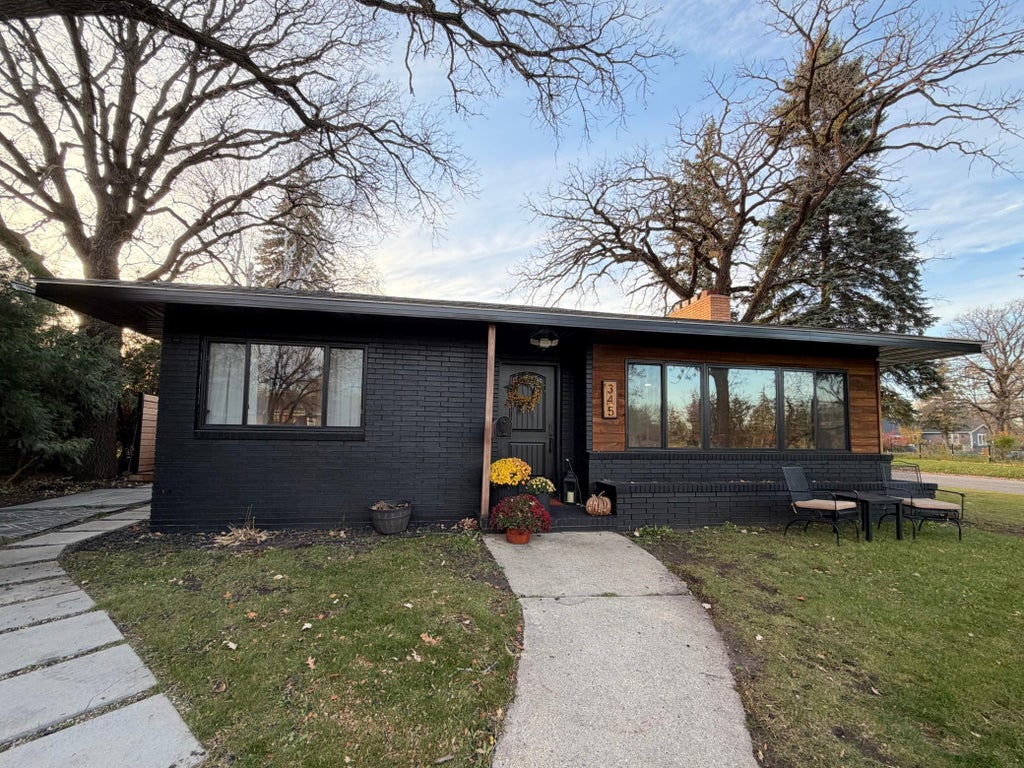 Photo of 345 Merriam Avenue N, Thief River Falls, MN 56701 (MLS # 7165433)