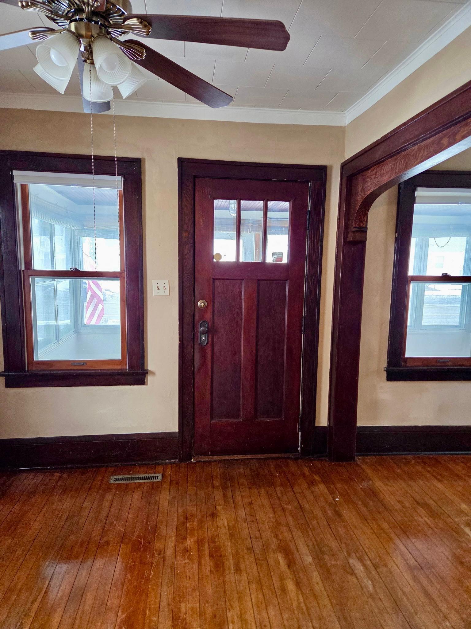 2036 Stillwater Avenue E