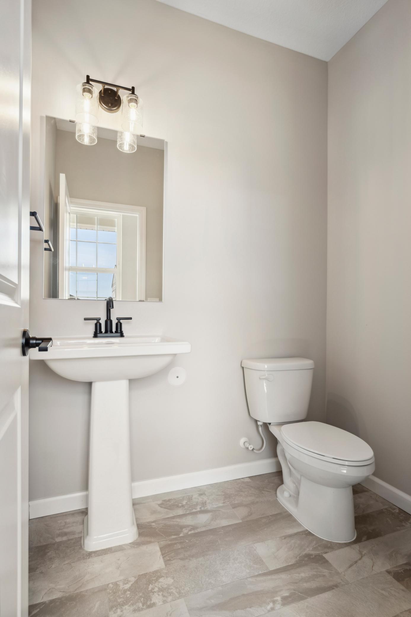 12584 Erskin Street NE