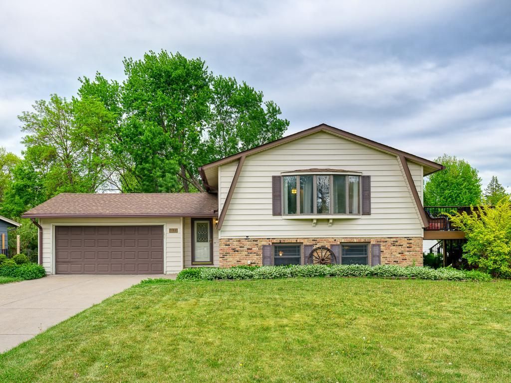 Photo of 10133 Drew Avenue S, Bloomington, MN 55431 (MLS # 7067299)
