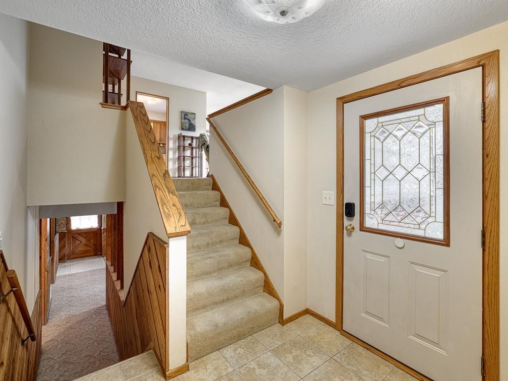 Photo of 10133 Drew Avenue S, Bloomington, MN 55431 (MLS # 7067299)