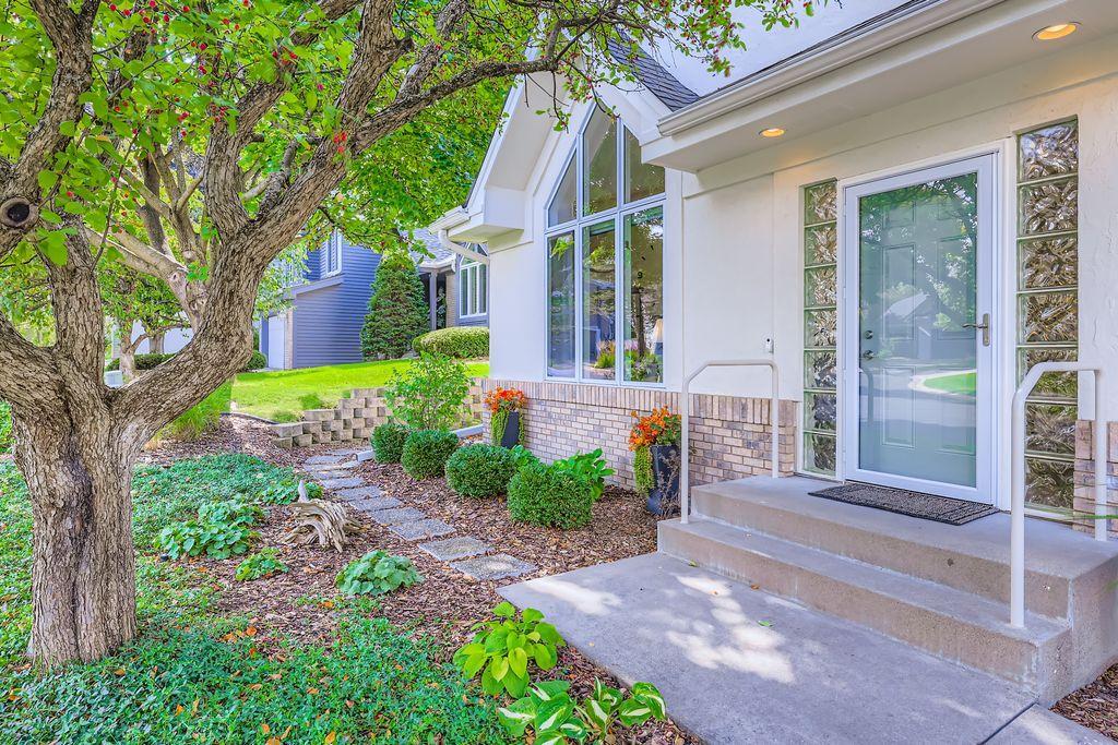 3056 Saint Albans Hollow Circle