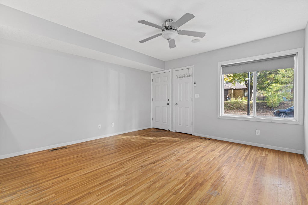 Photo of 857 23rd Avenue SE, Minneapolis, MN 55414 (MLS # 7160550)