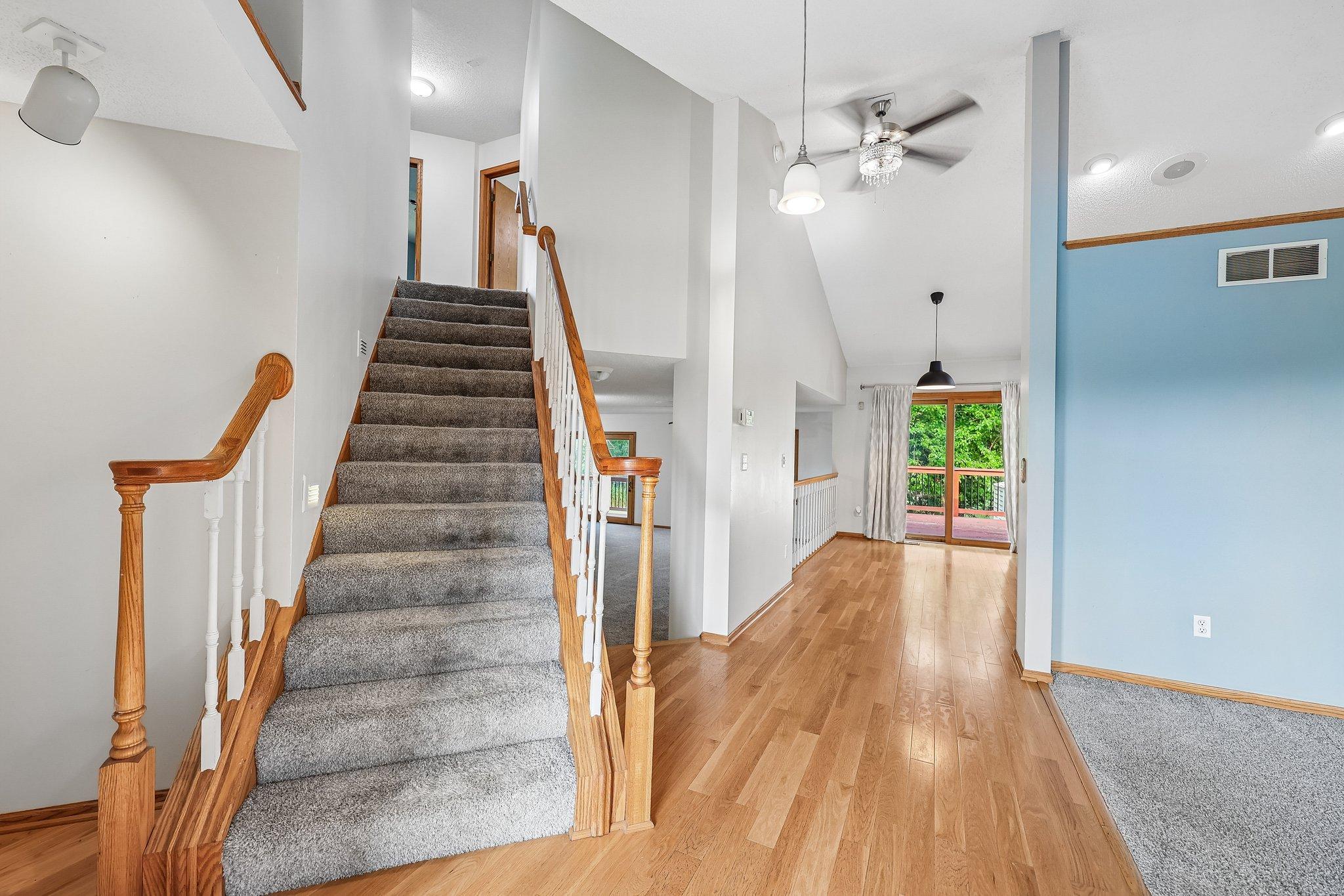 597 Viking Drive E