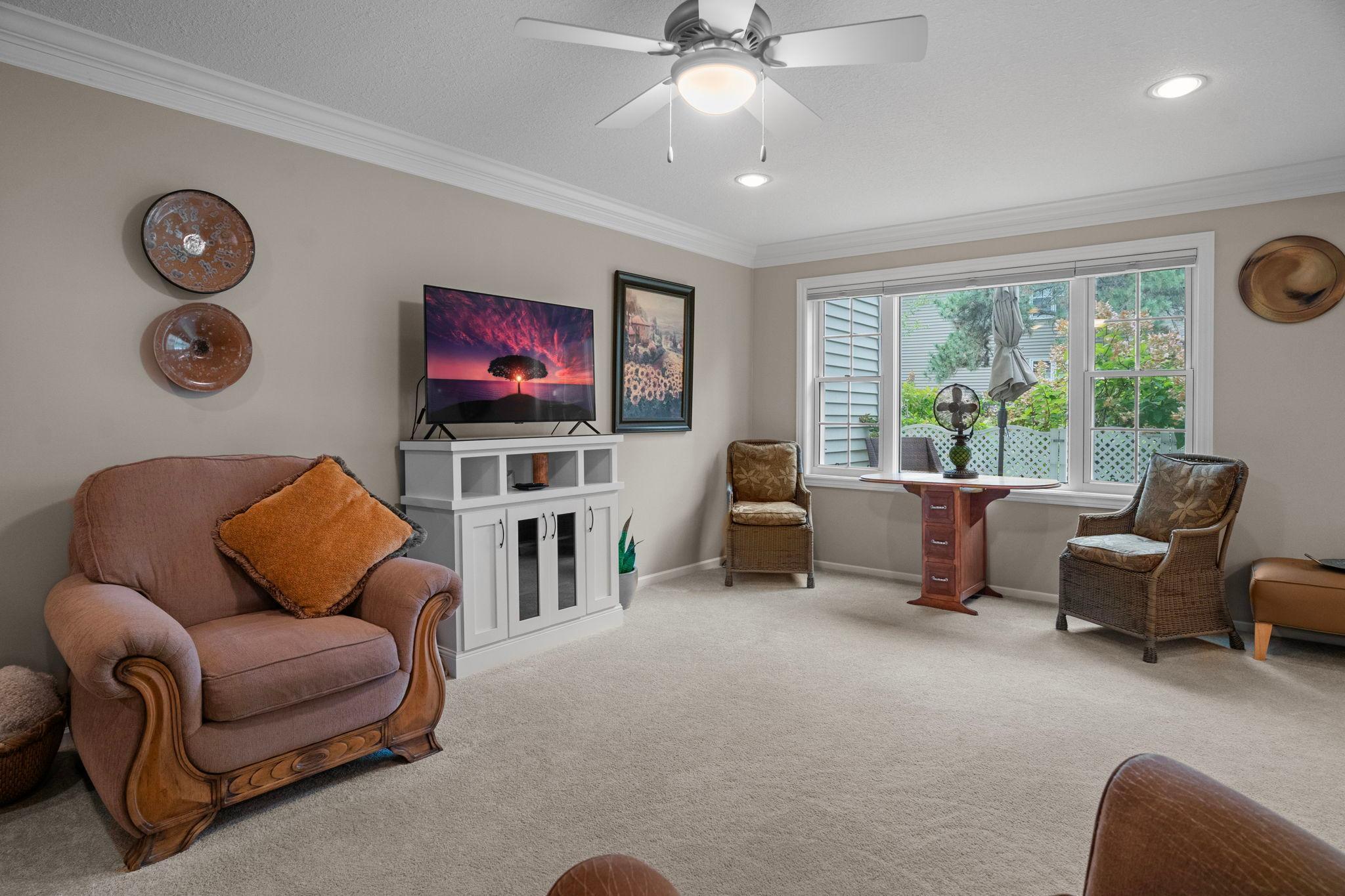 1829 County Road E East