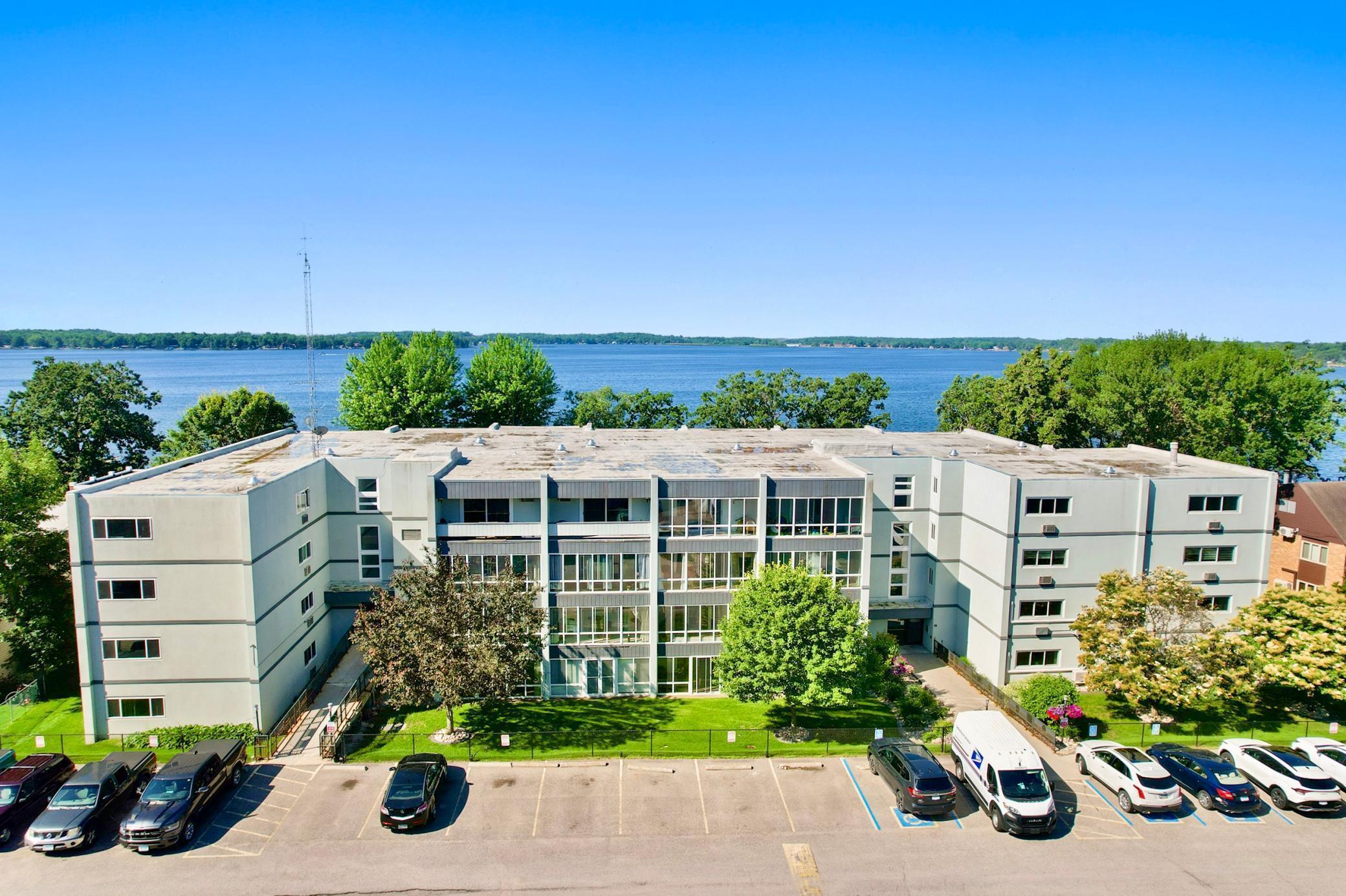 315 Park Lake Boulevard 207