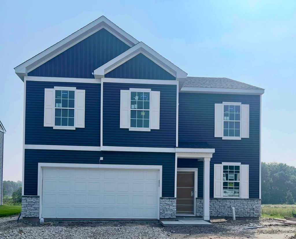 Photo of 12595 Erskin Street NE, Blaine, MN 55449 (MLS # 7021712)