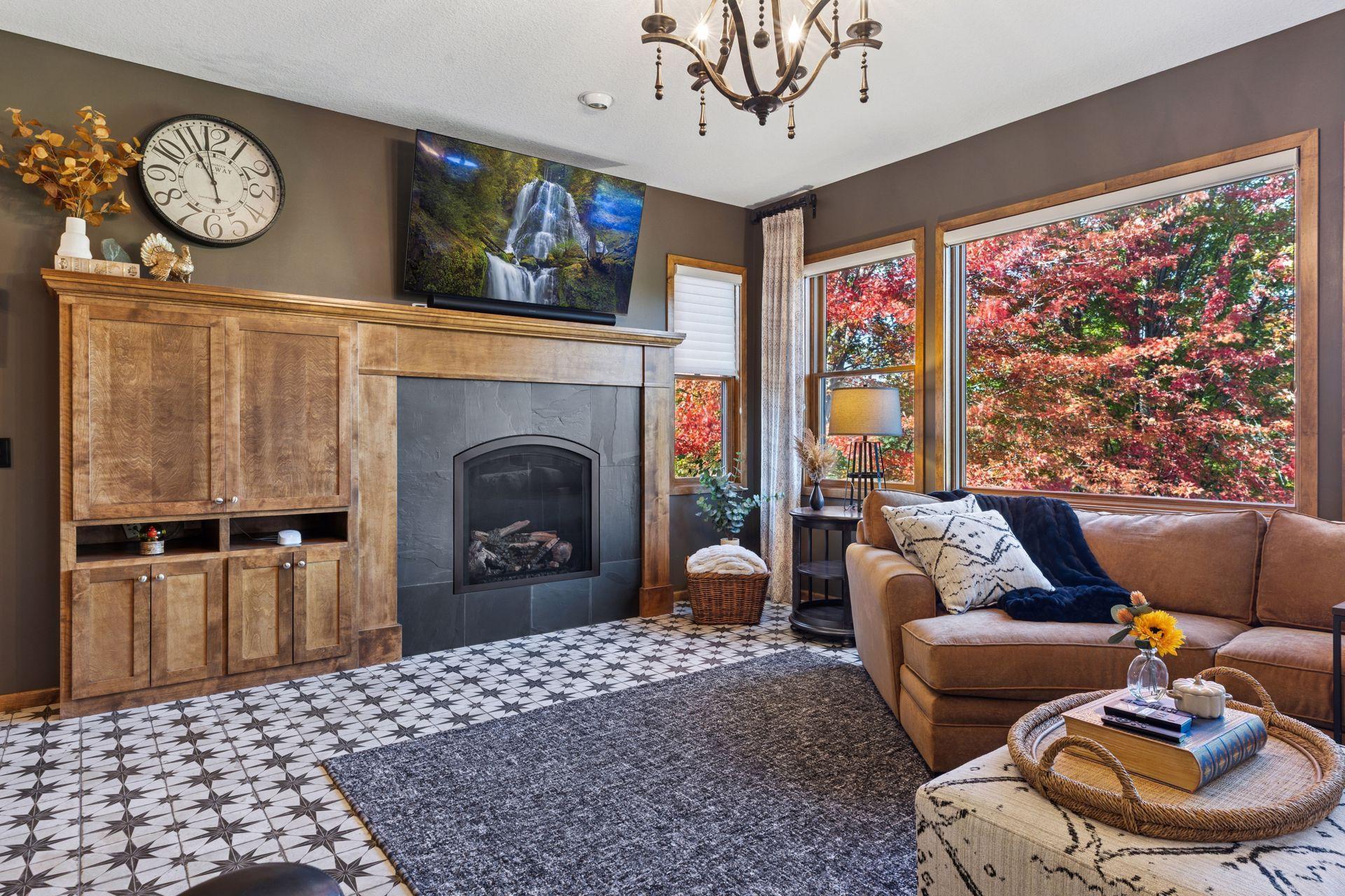 10758 Watersedge Lane