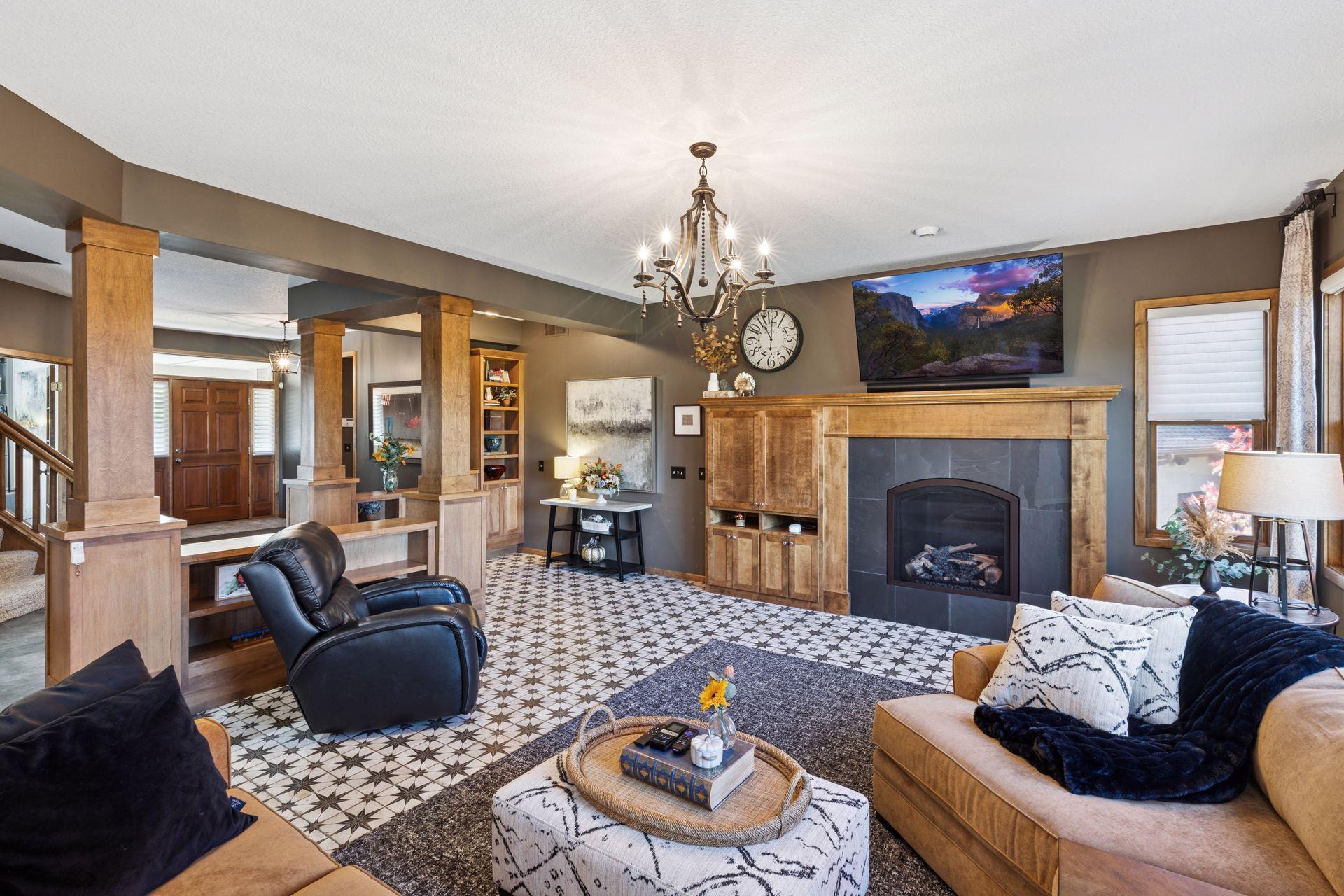 10758 Watersedge Lane