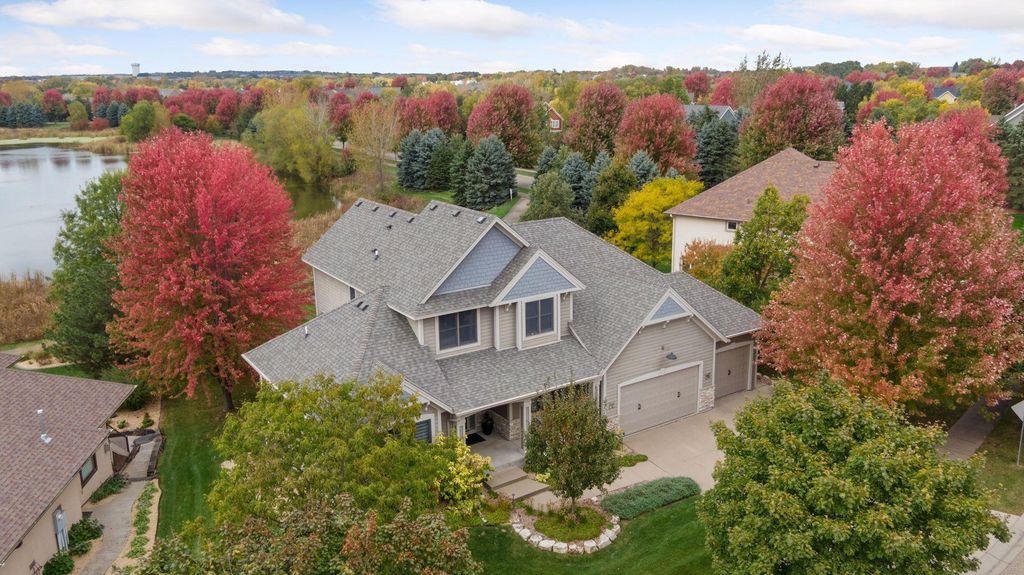 Photo of 10758 Watersedge Lane, Woodbury, MN 55129 (MLS # 6805214)