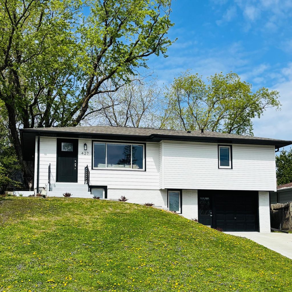 Photo of 427 21st Avenue SW, Rochester, MN 55902 (MLS # 7070918)