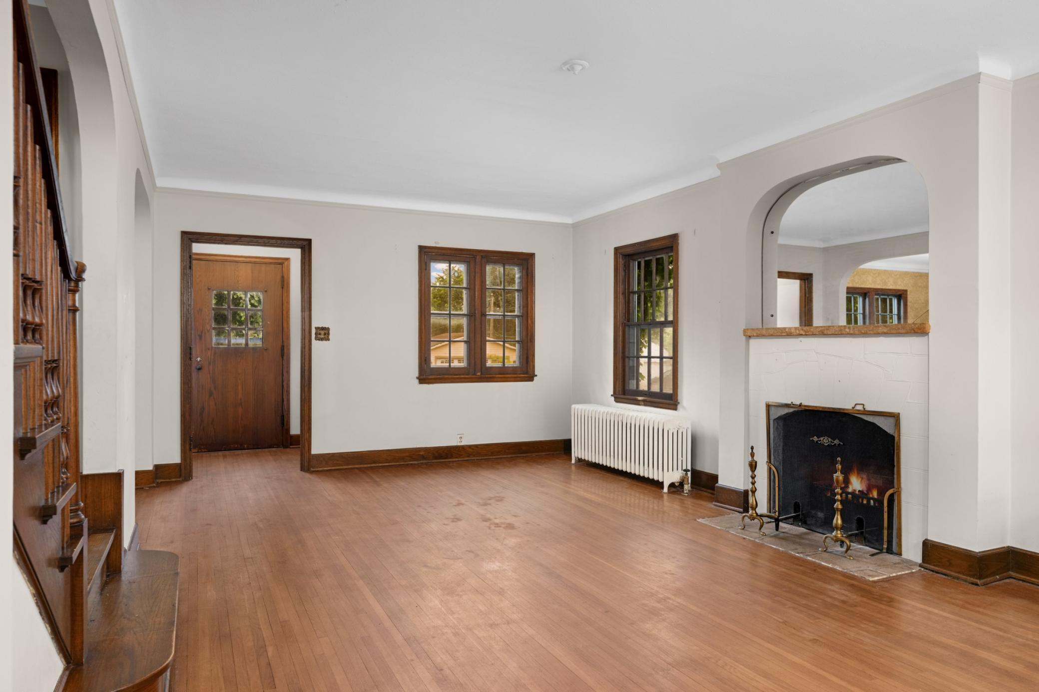 2406 W 54th Street