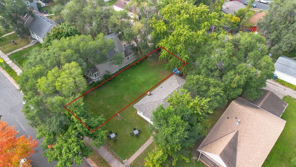 Photo of 5135 Irving Avenue N, Minneapolis, MN 55430 (MLS # 7025313)