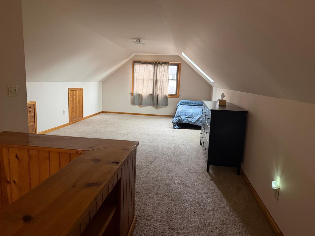 Photo of 982 Geranium Avenue E, Saint Paul, MN 55106 (MLS # 7049274)