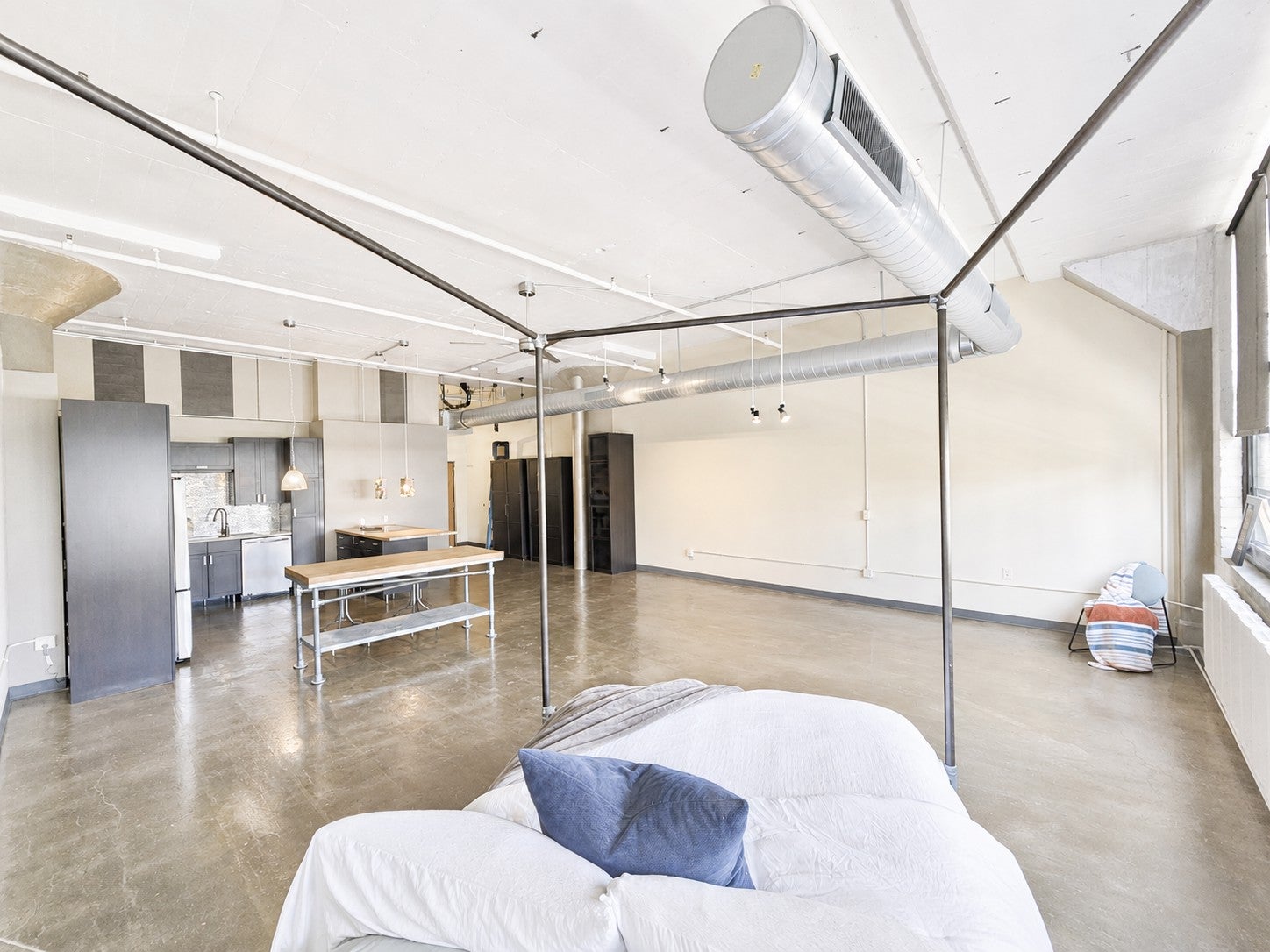 500 Robert Street N 502