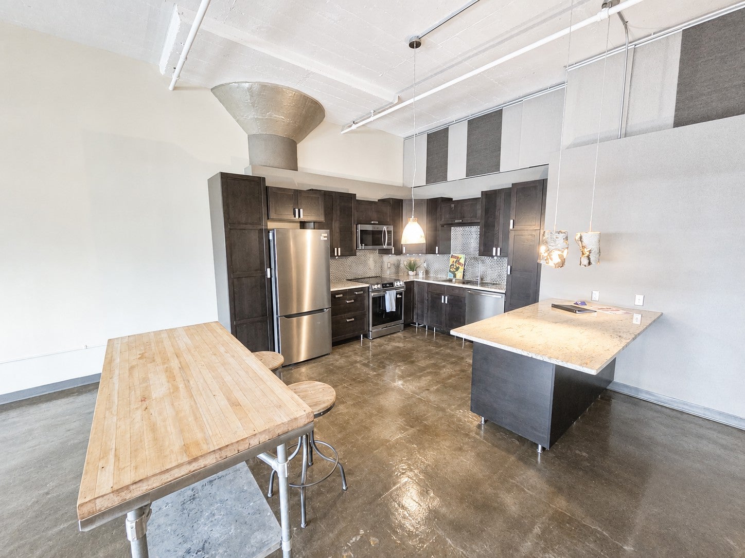 500 Robert Street N 502