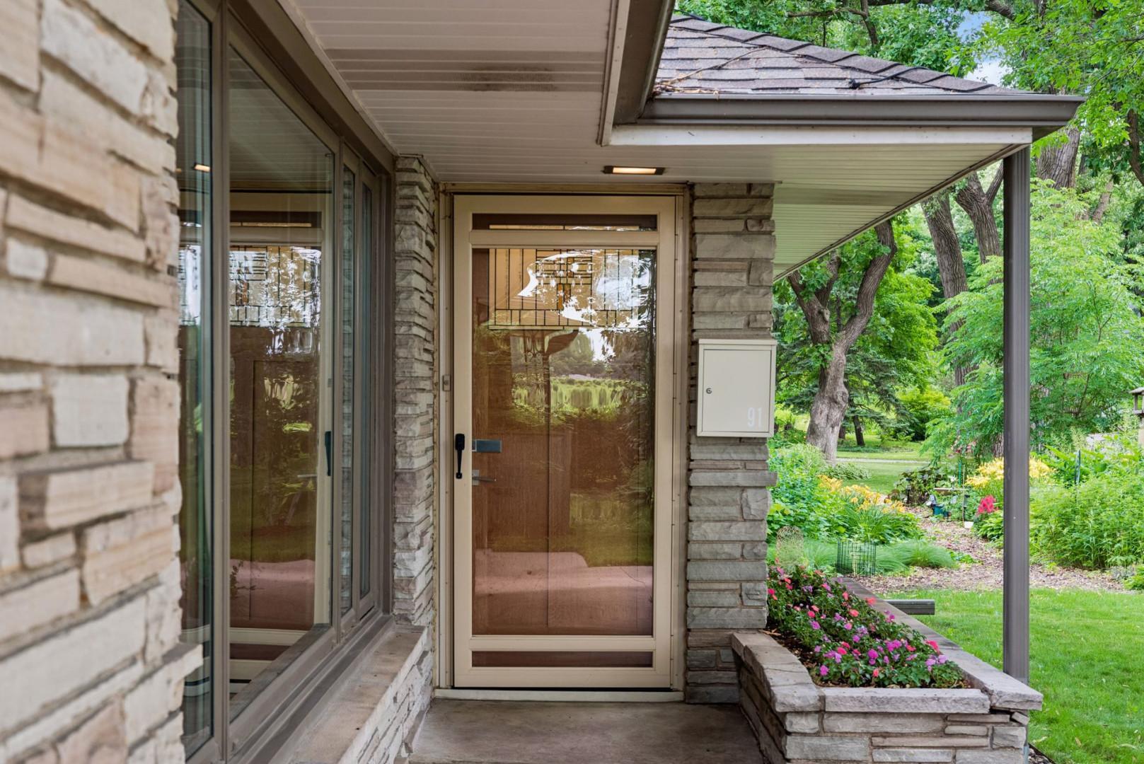 91 Mid Oaks Lane