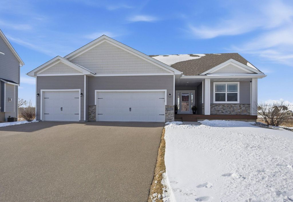 Photo of 17317 Eastwood Avenue, Lakeville, MN 55044 (MLS # 7022311)