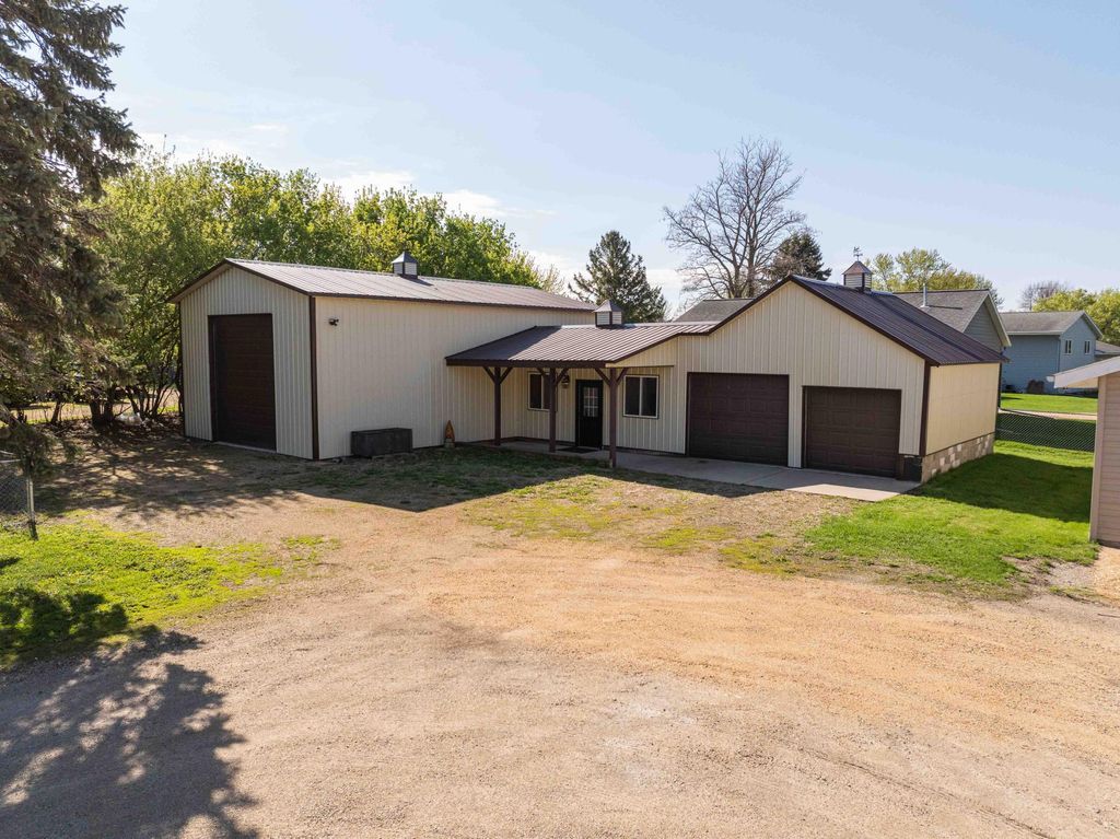 Photo of 317 E South Street, Janesville, MN 56048 (MLS # 7066442)