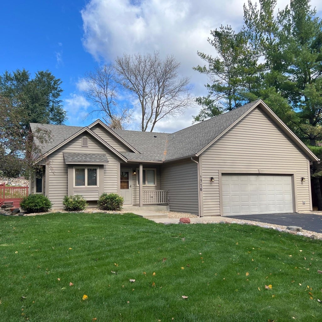 Photo of 1716 Slater Lane, Burnsville, MN 55337 (MLS # 7161472)