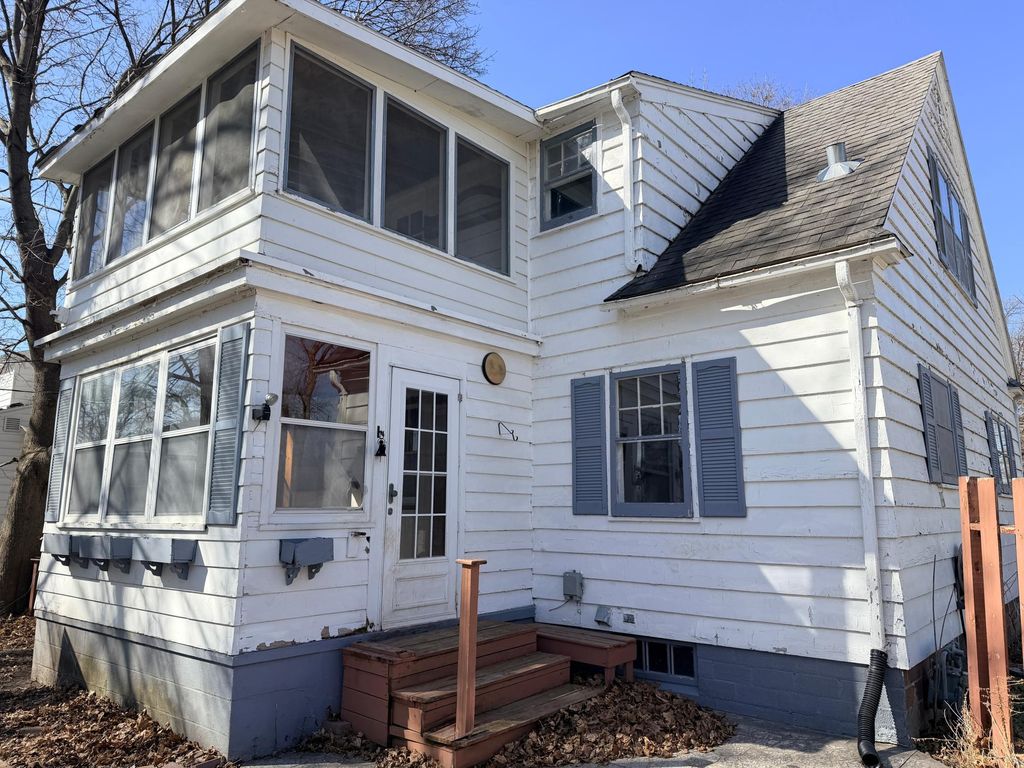 Photo of 816 Clausen Avenue, Albert Lea, MN 56007 (MLS # 7073540)