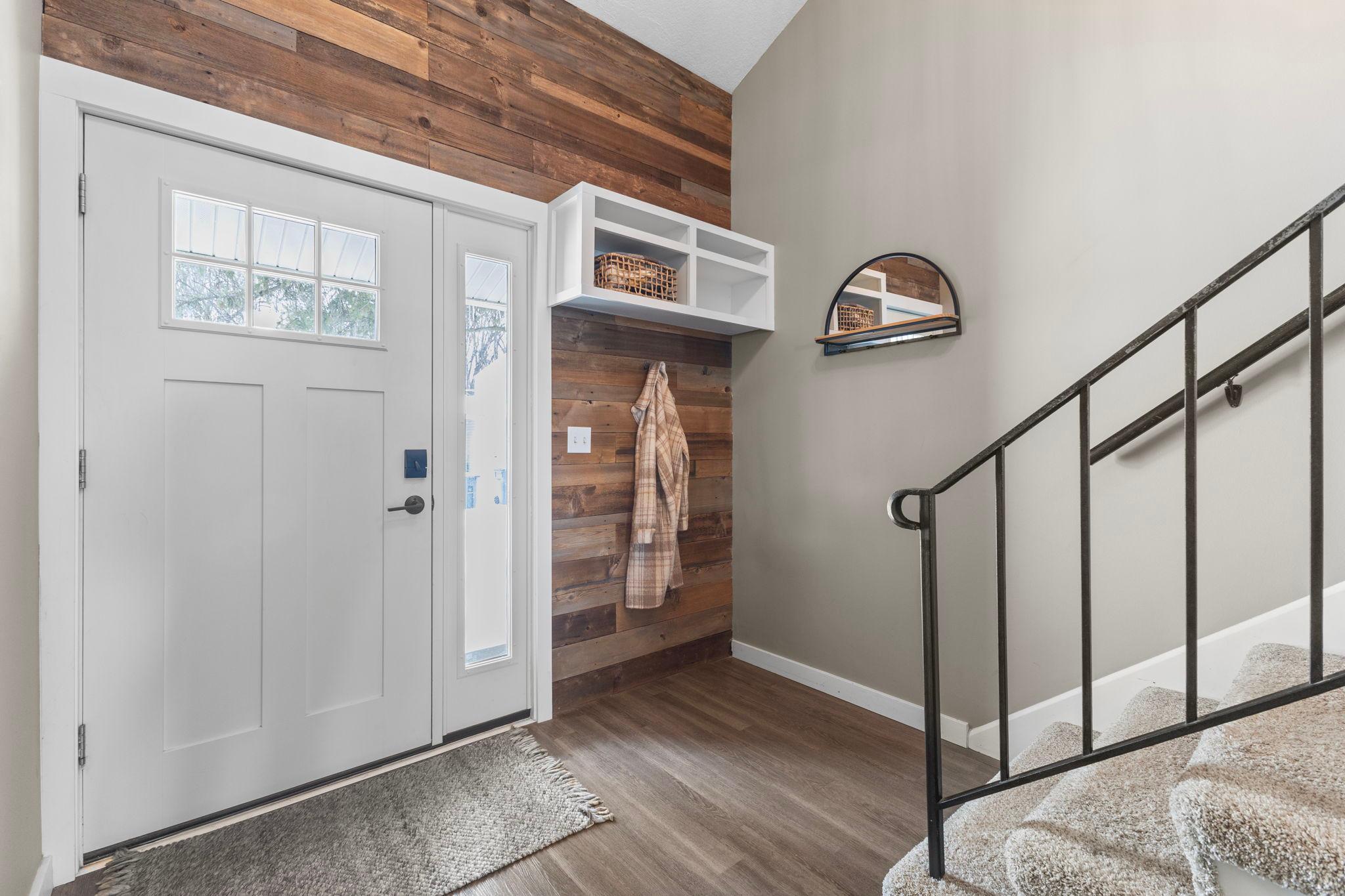 935 Monterey Court N