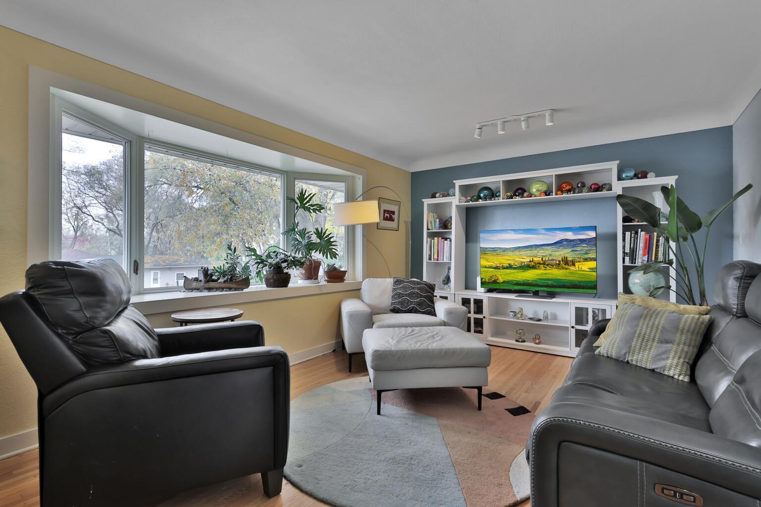 2108 Western Avenue N