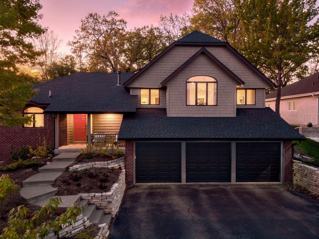 Photo of 300 Dearborn Court, Edina, MN 55343 (MLS # 7021164)