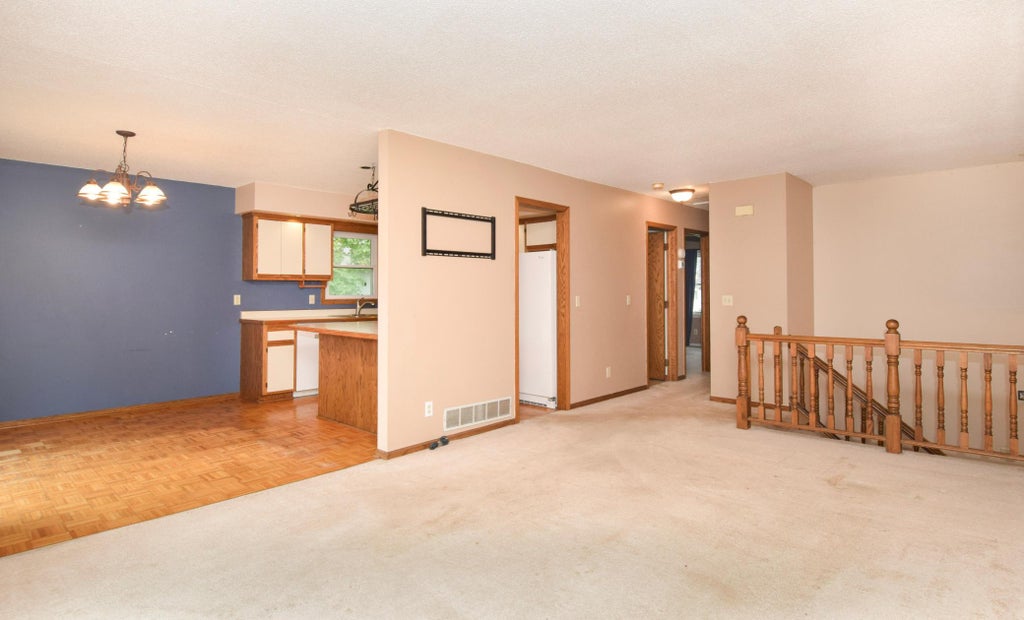 Photo of 5466 Otter View Court, White Bear Lake, MN 55110 (MLS # 7155188)