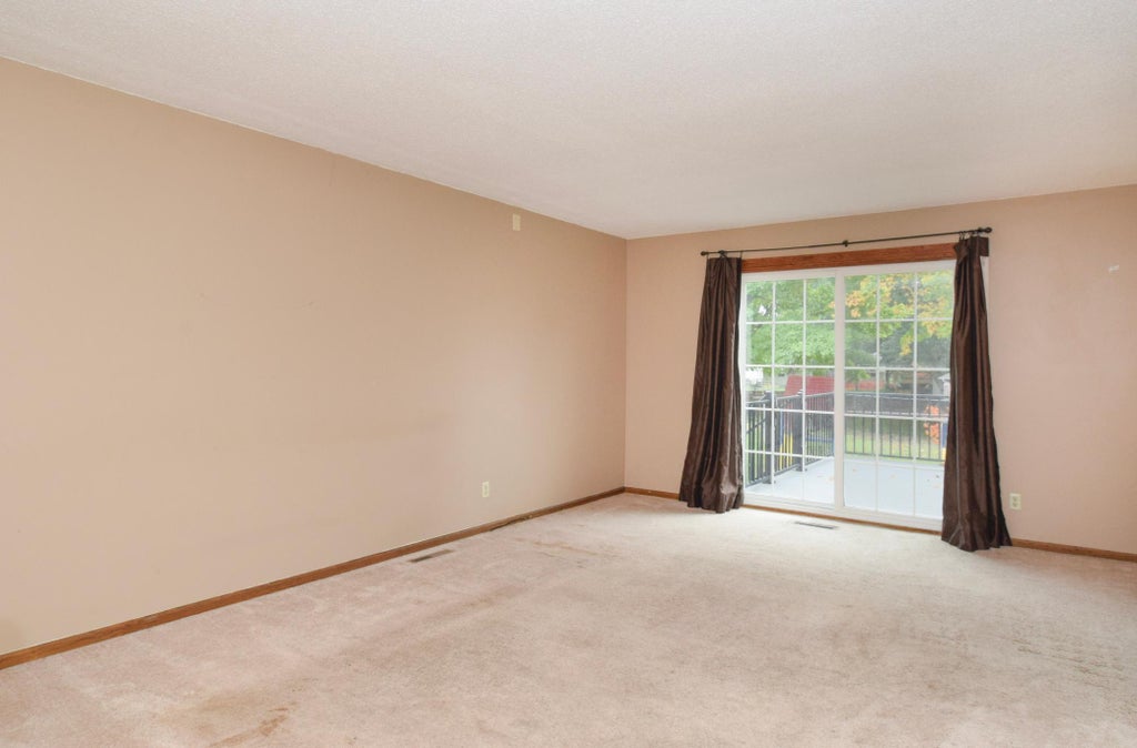 Photo of 5466 Otter View Court, White Bear Lake, MN 55110 (MLS # 7155188)