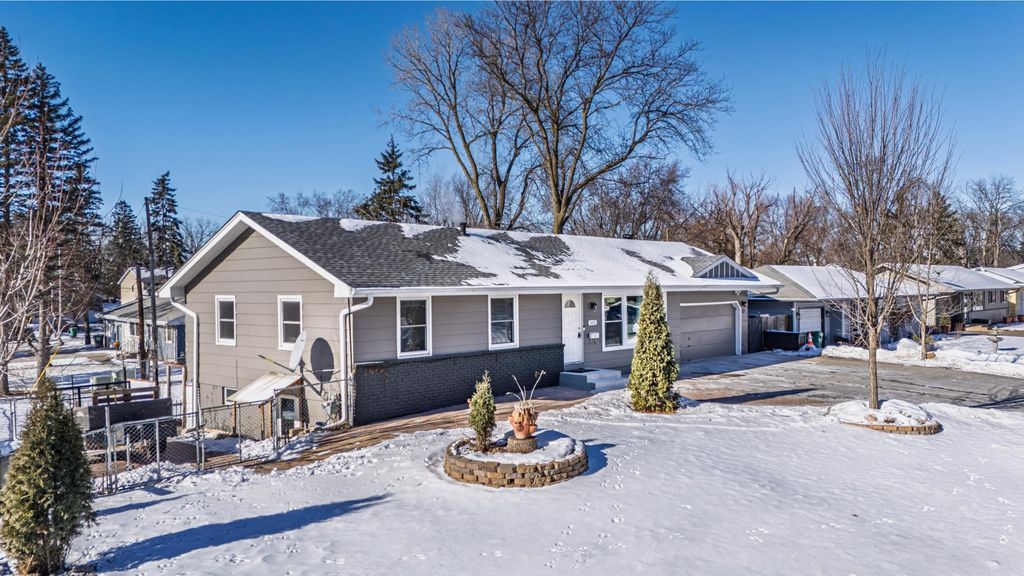 Photo of 4201 Aquila Avenue N, New Hope, MN 55428 (MLS # 7014439)
