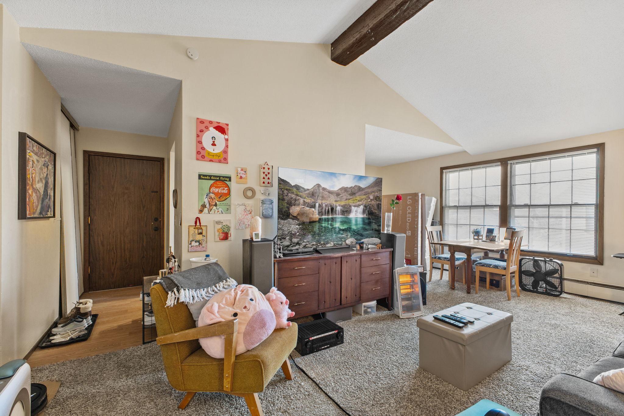 1011 11th Avenue S 8