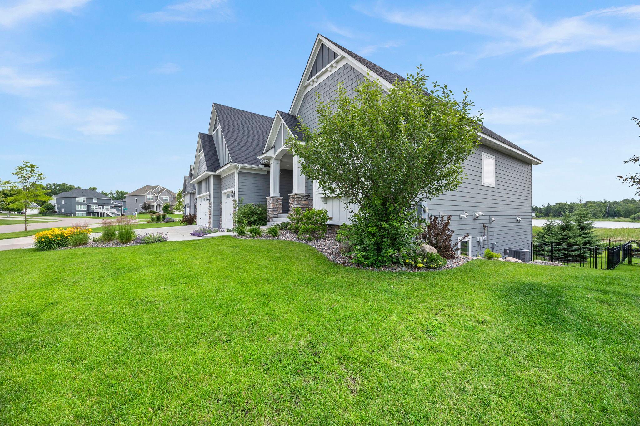 13175 Coral Sea Ct NE